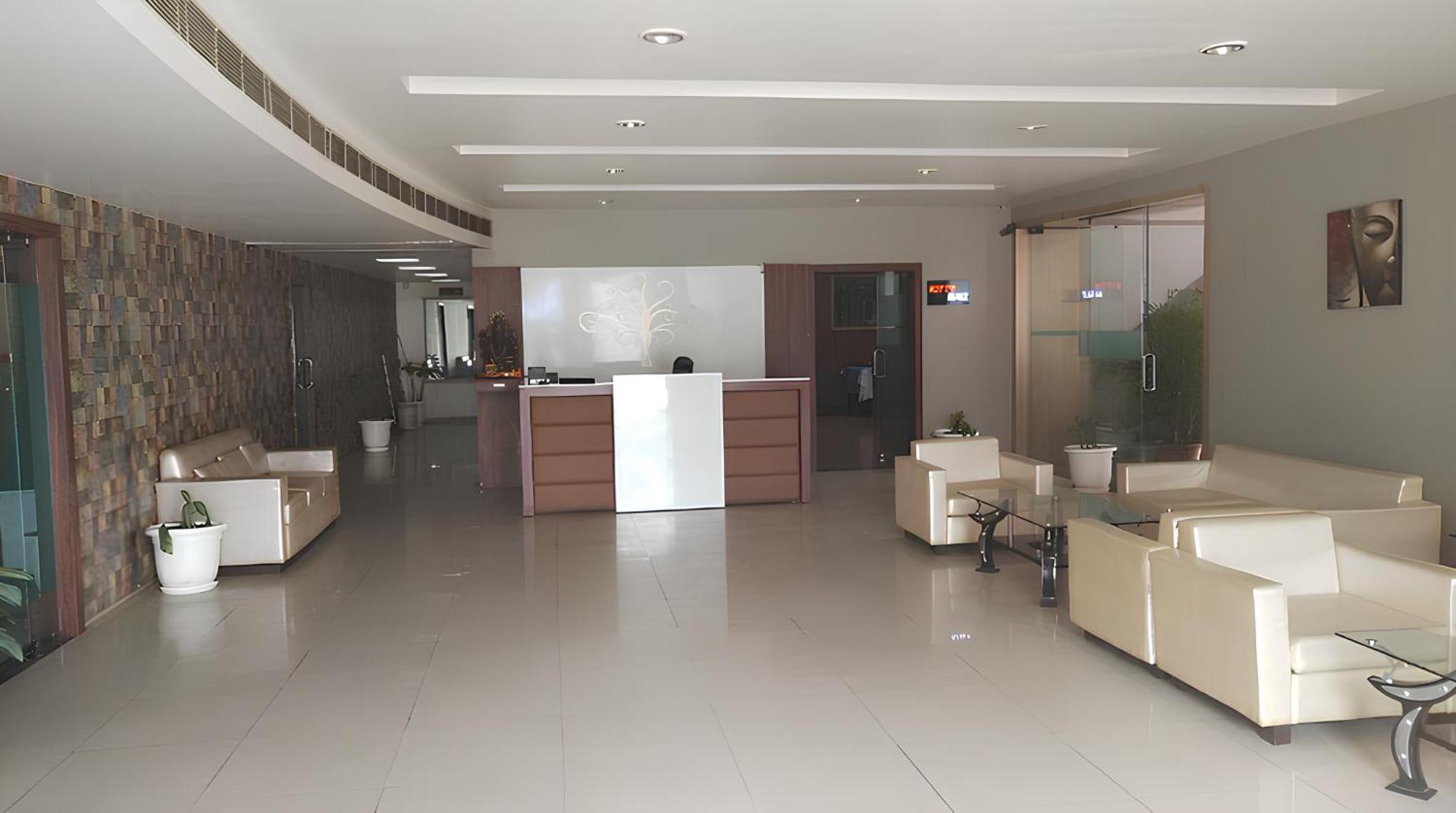 בארילי Club 7 Resort And Banquets מראה חיצוני תמונה